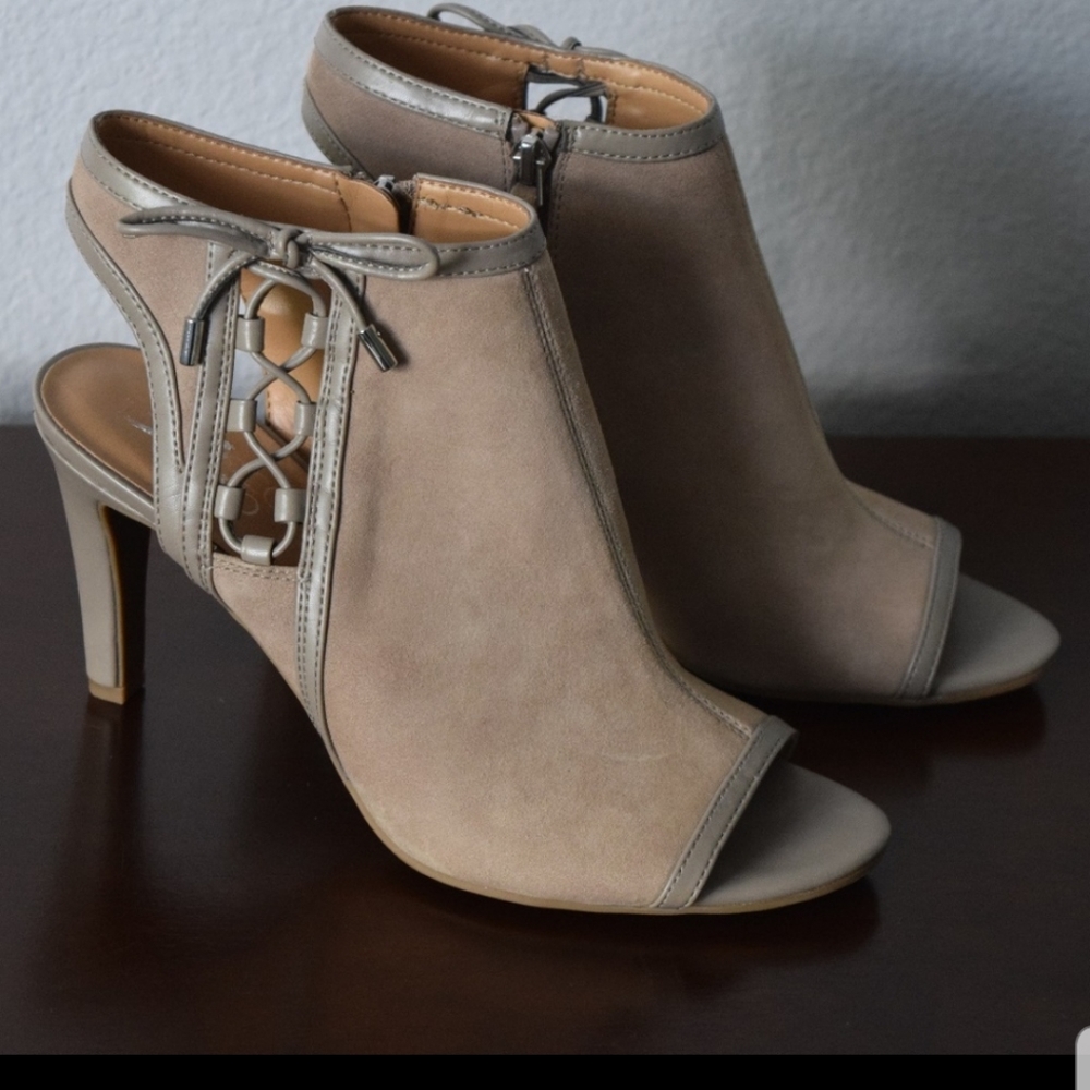 Farco Sarto Elton Peep Toe Bootie Heels Size 9 M